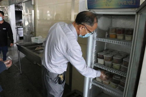 食品關乎生命，安全重于泰山——長山晏鄉政府領導深入我校檢查食品安全工作